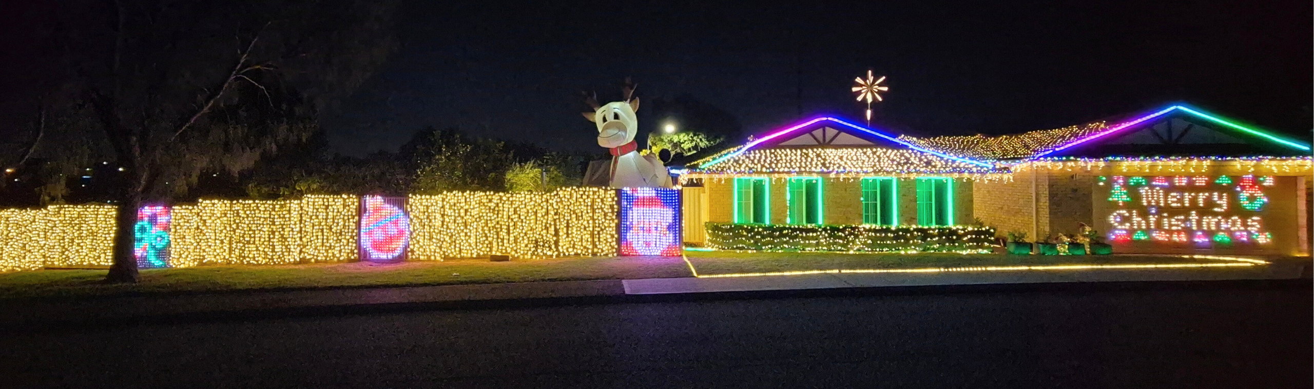 Catspaw Christmas lights display winner